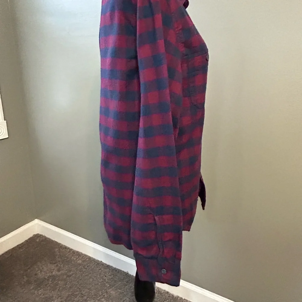 J Crew men’s flannel, long sleeve,‎ shirt, size medium